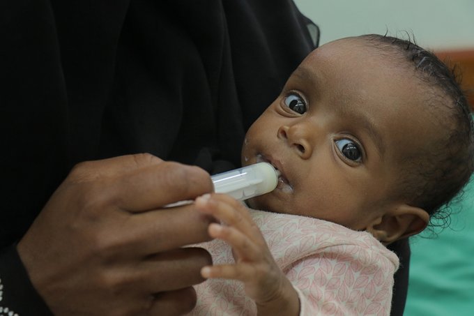 Über 2,2 Millionen jemenitische Kinder hungern aufgrund der saudischen Blockade